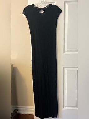 Ripe Black Cap-Sleeve Maxi Dress with Keyhole